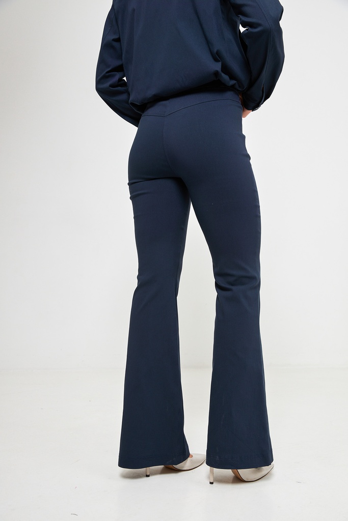 CB000036170_bluedark_3.jpg