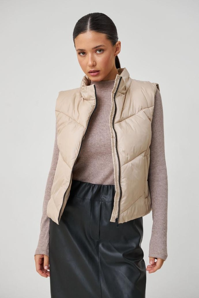 Short vest
