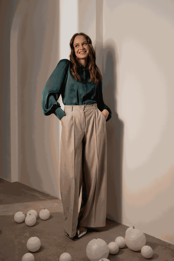 Pantaloni palazzo cu săgeți