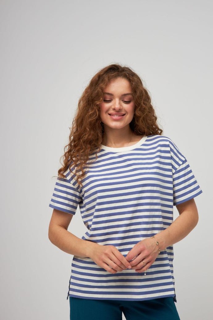 T-shirt with stripes