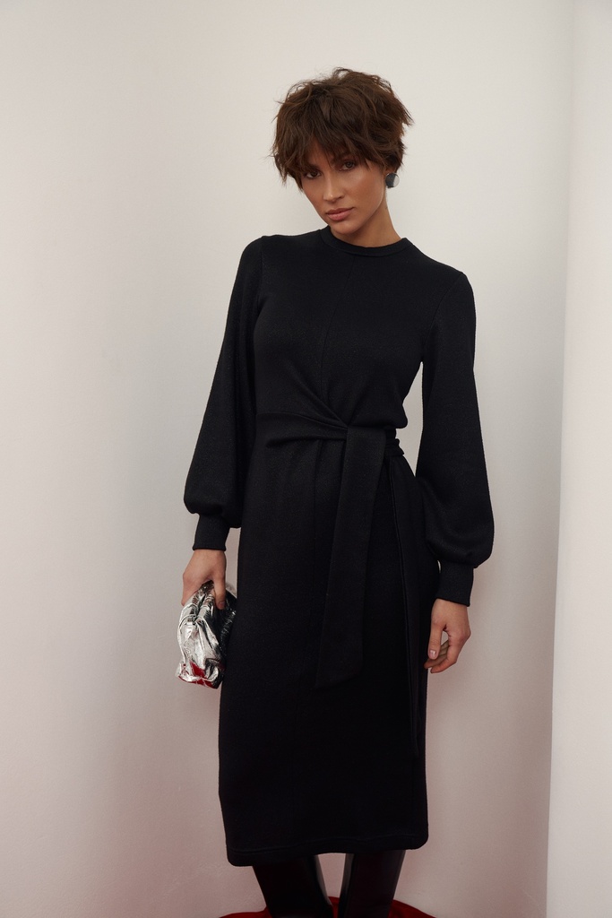 Rochie cu răsucire