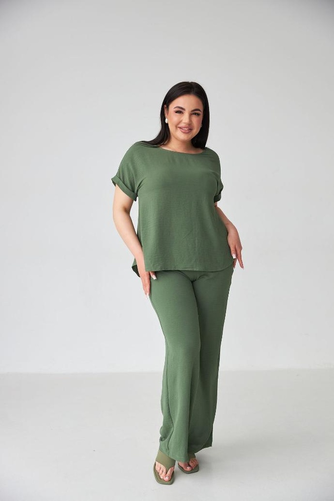 Pantaloni din crep american