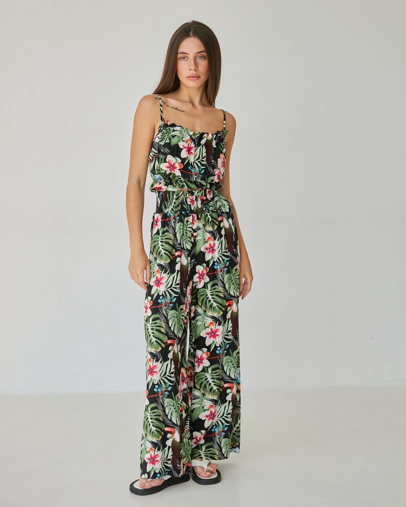 Loose trousers