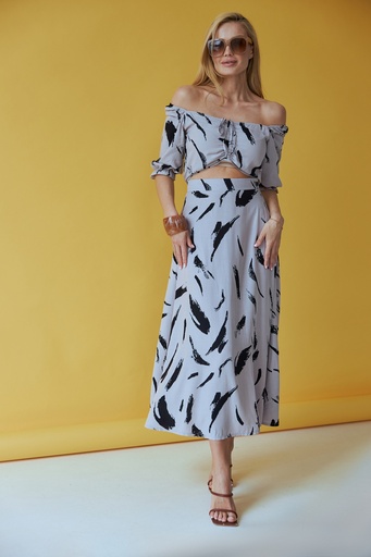 Semi-flared midi skirt